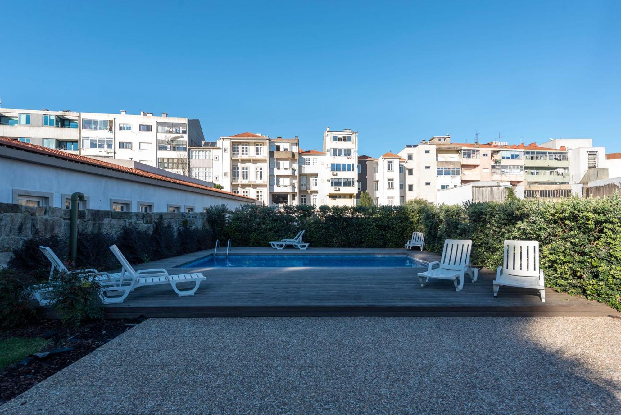 Апартаменты Exotic Flat With Shared Pool & Garden Порту Экстерьер фото