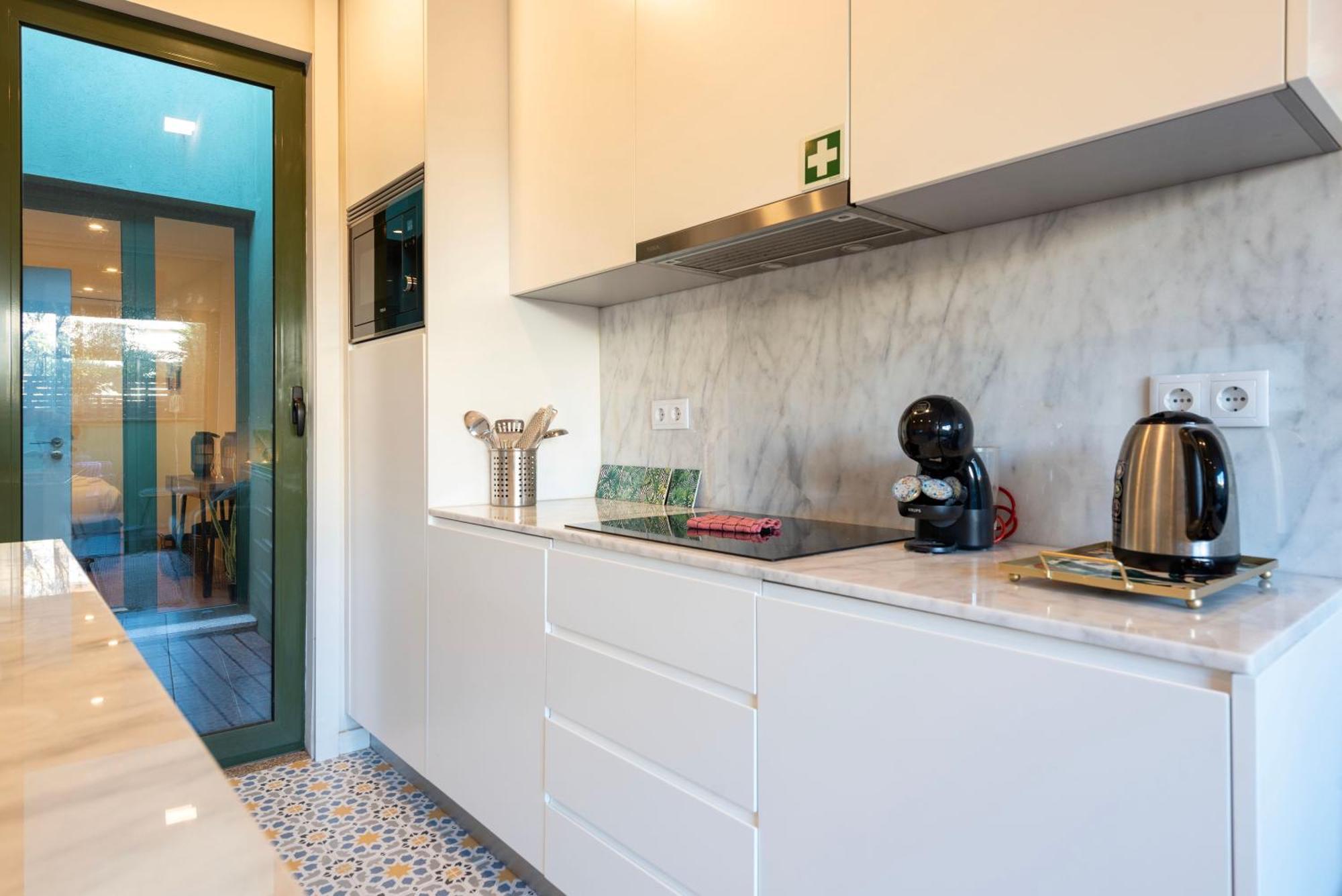 Апартаменты Exotic Flat With Shared Pool & Garden Порту Экстерьер фото